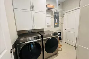 9393 Pocida Ct, Naples, FL 34119 - Photo 23