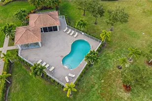 12041 Santaluz Dr, Fort Myers, FL 33913 - Photo 29
