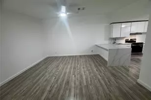 15466 Crystal Lake Dr, North Fort Myers, FL 33917 - Photo 5