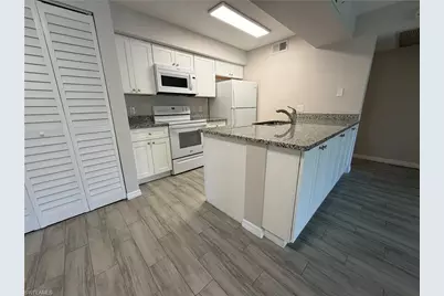 5307 Summerlin Rd #701, Fort Myers, FL 33919 - Photo 5