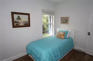 714 11th St N, Naples, FL 34102 - Photo 11