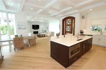 300 2nd Ave N, Naples, FL 34102 - Photo 9