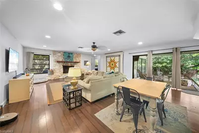 347 Country Club Ln, Naples, FL 34110 - Photo 15
