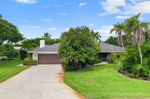 347 Country Club Ln, Naples, FL 34110 - Photo 1