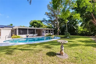 1270 Wisconsin Dr, Naples, FL 34103 - Photo 1