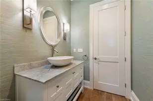 2863 Coco Lakes Dr, Naples, FL 34105 - Photo 23