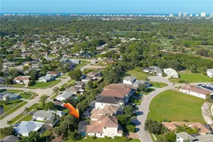 2863 Coco Lakes Dr, Naples, FL 34105 - Photo 45