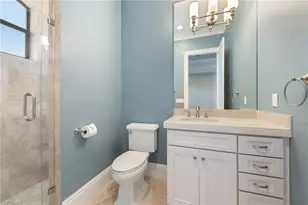 2863 Coco Lakes Dr, Naples, FL 34105 - Photo 29