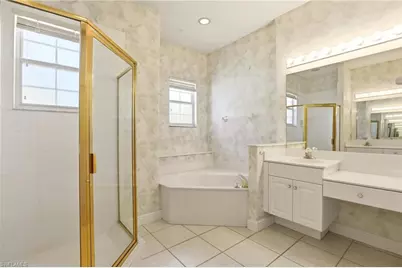 566 Vintage Reserve Ln #21-D, Naples, FL 34119 - Photo 33