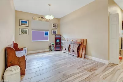 10037 Heather Ln #403, Naples, FL 34119 - Photo 11