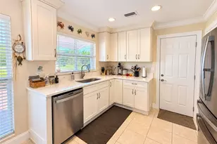 5301 Bayview Ct, Cape Coral, FL 33904 - Photo 9