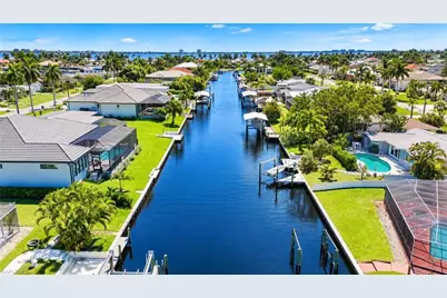 5301 Bayview Ct, Cape Coral, FL 33904 - Photo 3