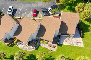 1168 Lake McGregor Dr, Fort Myers, FL 33919 - Photo 5