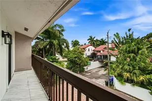 995 9th Ave S, Naples, FL 34102 - Photo 33