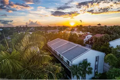 995 9th Ave S #4, Naples, FL 34102 - Photo 5