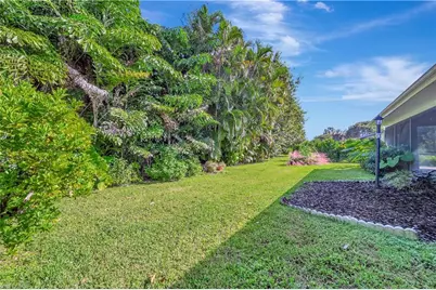 2367 Outrigger Ln, Naples, FL 34104 - Photo 25