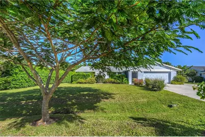 2367 Outrigger Ln, Naples, FL 34104 - Photo 3