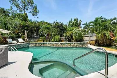 1063 22nd Ave N, Naples, FL 34103 - Photo 25