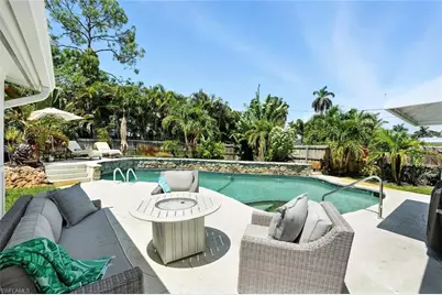 1063 22nd Ave N, Naples, FL 34103 - Photo 19