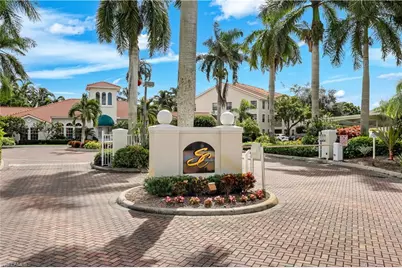 4630 Saint Croix Ln #812, Naples, FL 34109 - Photo 1