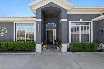 15369 Briarcrest Cir, Fort Myers, FL 33912 - Photo 3