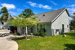 27099 Holly Ln, Bonita Springs, FL 34135 - Photo 3