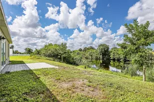 2810 NW 4th Pl, Cape Coral, FL 33993 - Photo 17