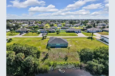 2810 NW 4th Pl, Cape Coral, FL 33993 - Photo 31