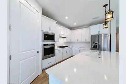 17312 Green Buttonwood Way, North Fort Myers, FL 33917 - Photo 11