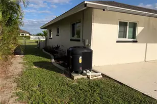 1518 SE 11th Ave, Cape Coral, FL 33990 - Photo 21