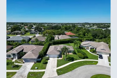 1529 Junior Ct, Lehigh Acres, FL 33971 - Photo 3