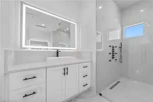 817 NW 38th Ave, Cape Coral, FL 33993 - Photo 29