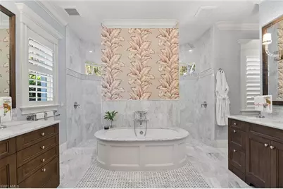 530 1st Ave N, Naples, FL 34102 - Photo 23