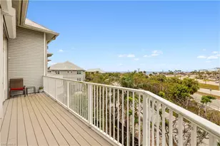 109 Barefoot Cir, Bonita Springs, FL 34134 - Photo 3