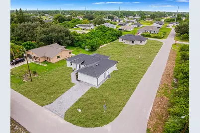 2819 3rd St W, Lehigh Acres, FL 33971 - Photo 7