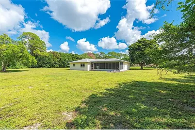 811 Cassena Rd, Naples, FL 34108 - Photo 7