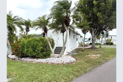 4701 Pilgrims Way W, Estero, FL 33928 - Photo 5
