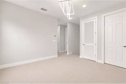 291 Saddlebrook Ln, Naples, FL 34110 - Photo 25