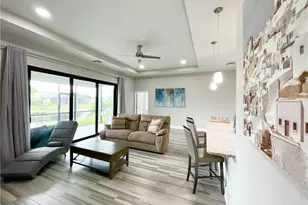 812 SW 8th Pl, Cape Coral, FL 33991 - Photo 1