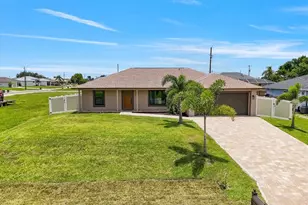 1421 NE 9th Ave, Cape Coral, FL 33909 - Photo 1