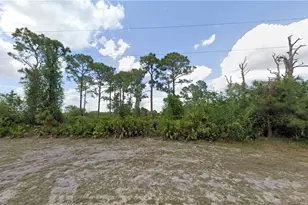 865 Gulf Ln, Lehigh Acres, FL 33974 - Photo 1