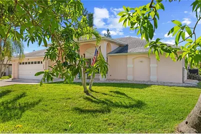 1002 SE 17th St, Cape Coral, FL 33990 - Photo 1