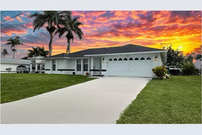 422 SE 20th St, Cape Coral, FL 33990 - Photo 1