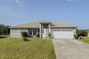 809 Sea Urchin Cir, Fort Myers, FL 33913 - Photo 1