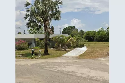 1100 Vineyard Pl, Lehigh Acres, FL 33936 - Photo 1