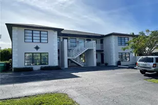 608 SE 46th Ln, Cape Coral, FL 33904 - Photo 1