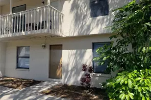 622 SE 13th Ct, Cape Coral, FL 33990 - Photo 1