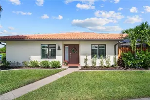 1424 Park Shore Cir, Fort Myers, FL 33901 - Photo 1