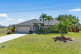304 NE 20th Terrace, Cape Coral, FL 33909 - Photo 1