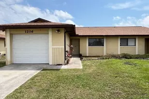 1206 Diplomat Pkwy E, Cape Coral, FL 33909 - Photo 1